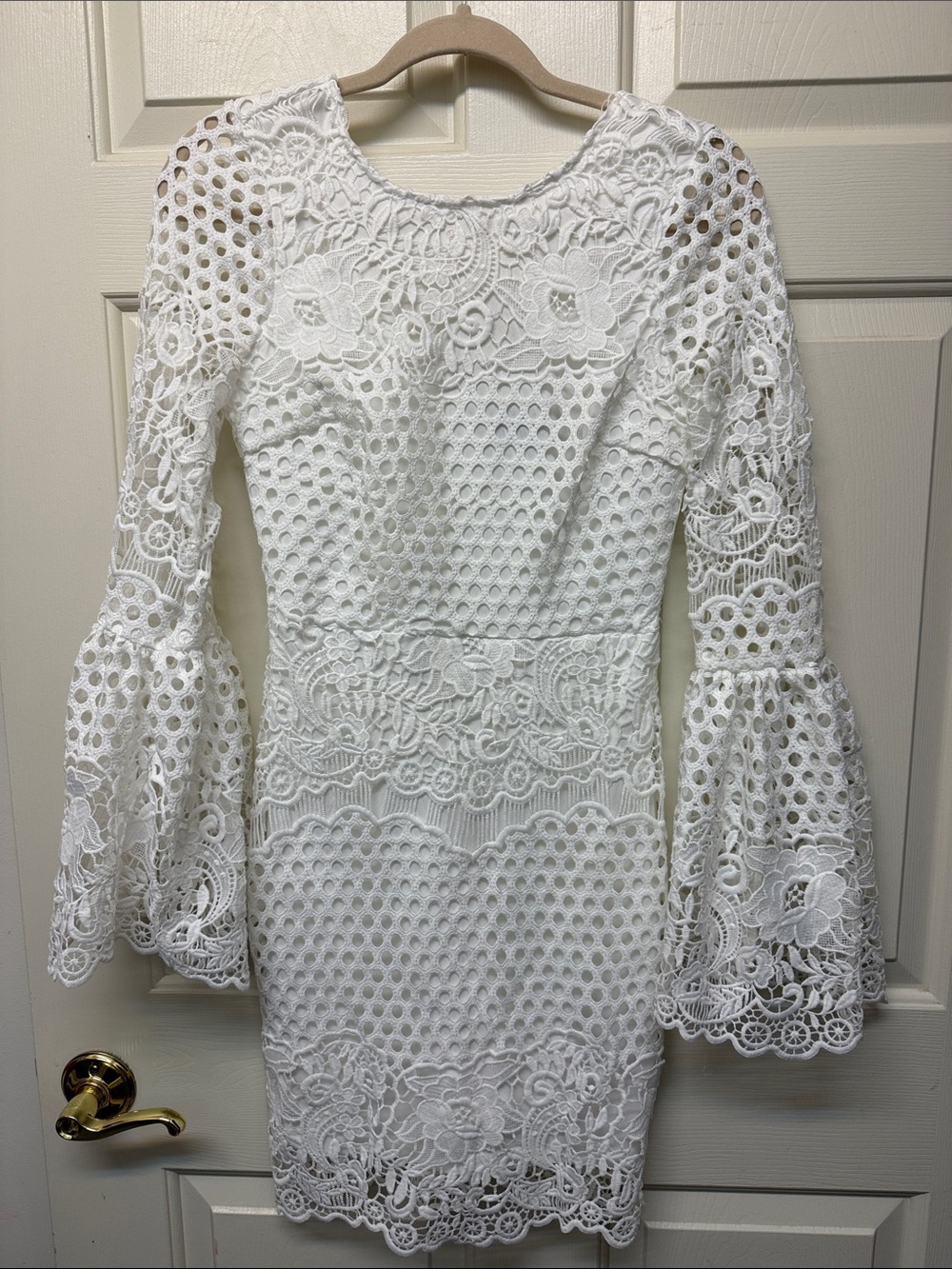 Lulu's White Lace Bell Sleeve Sheath Dress